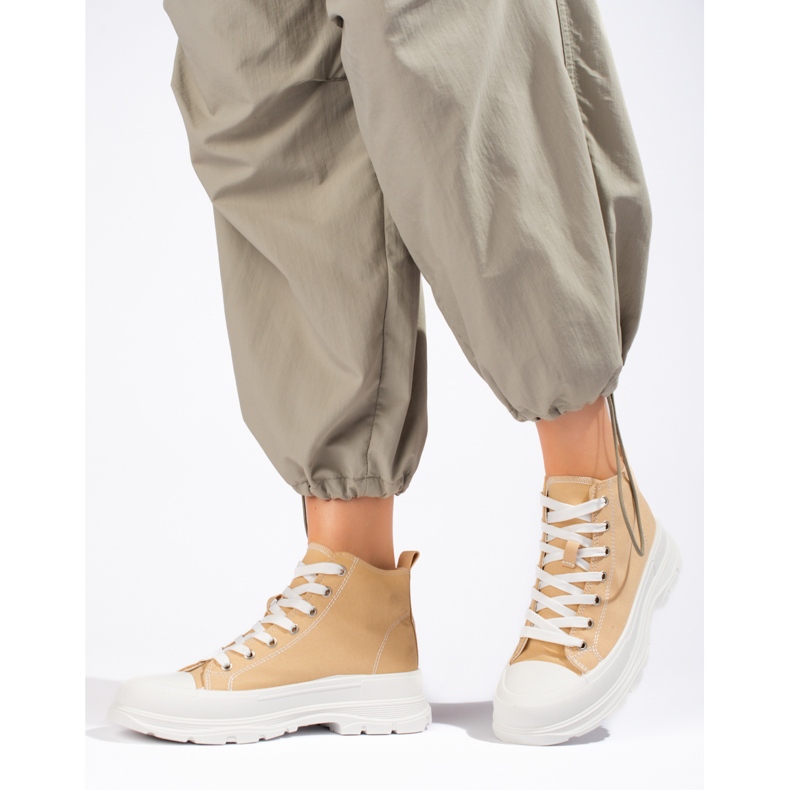 Sneakers alte da donna beige stringate sulla piattaforma Shelovet multicolore 1