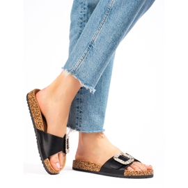 Comode pantofole nere da donna sulla piattaforma Shelovet nero 1