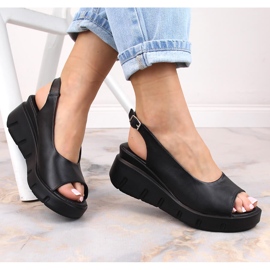 Sandali da donna in pelle con zeppa e plateau nero Filippo DS3595 1