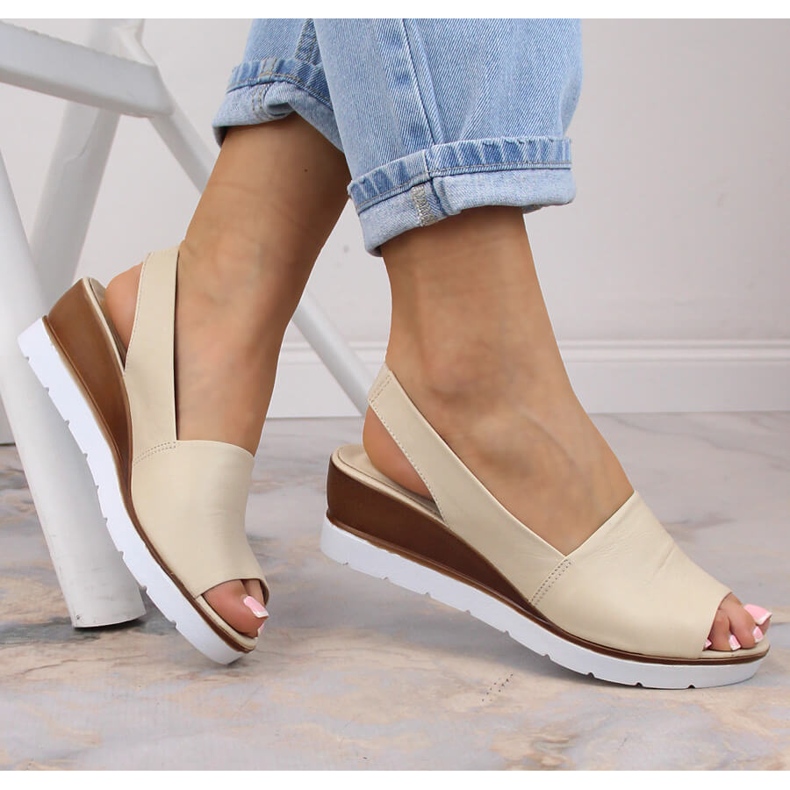 Sandali con zeppa beige da donna Potocki AD77007 1