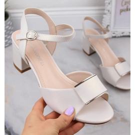 Eleganti sandali di perle da donna sul palo Sergio Leone SK806 bianco 1
