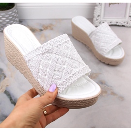 Sandali con zeppa da donna bianchi Artiker 52C1286 bianco 1