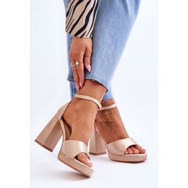 Sandali in raso su tacchi grossi Beige Eternity 2