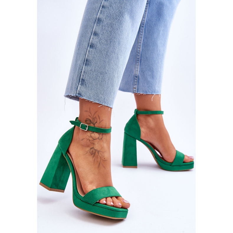 Sandali con tacco quadrato alla moda in pelle scamosciata verde Merila 2
