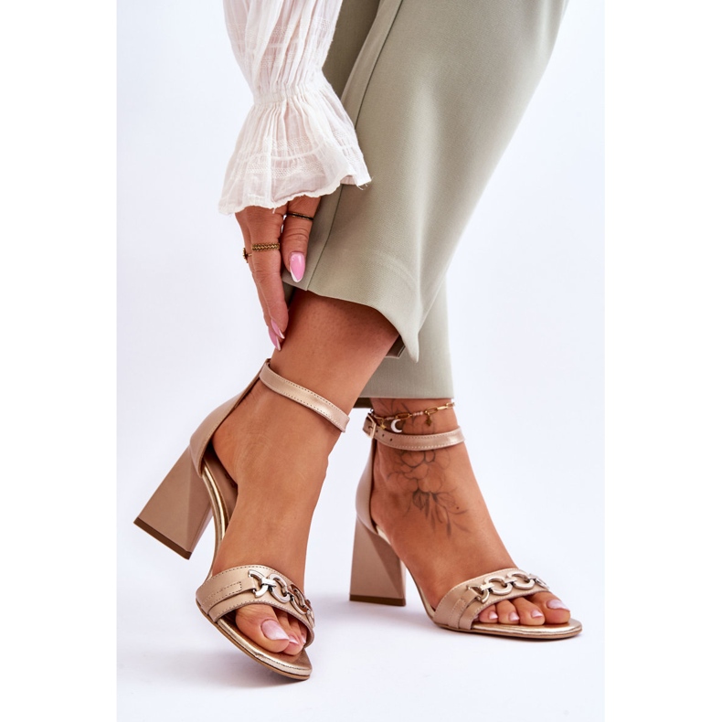 Sandali con tacco triangolare in pelle Laura Messi 2595 Beige 2