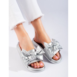 W. Potocki Pantofole da donna con fiocco Potocki argento 1