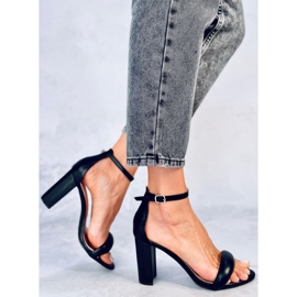 Sandali Jonah neri con tacco nero 1