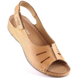 Comodi sandali da donna in pelle con cinturini in velcro marrone Helios 117 1