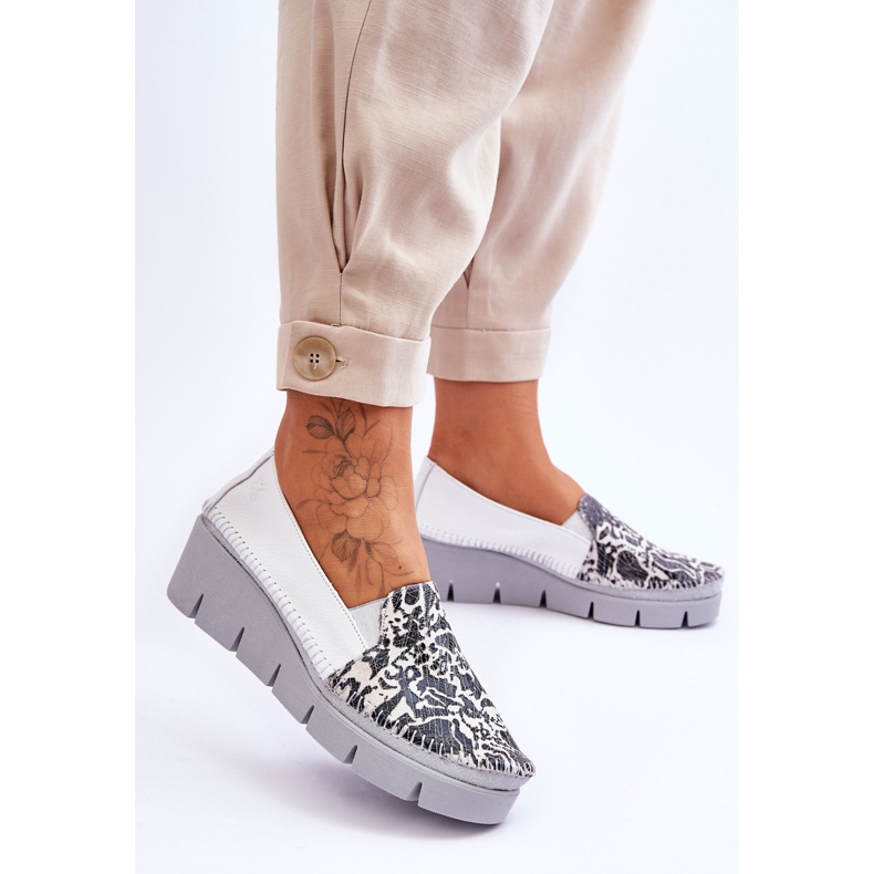 Sneakers con Zeppa in Pelle Maciejka 5814A-11 Bianco-Nero 2
