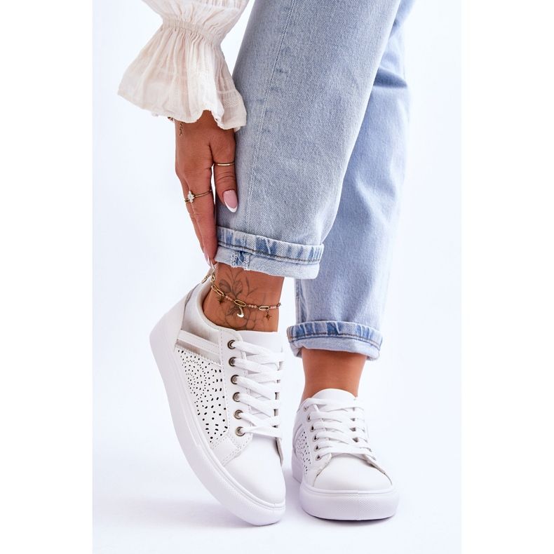 Scarpe sportive classiche con motivo traforato bianco e argento Happier 1