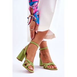 Sandali Classici in Pelle Scamosciata Verde Bernett 2
