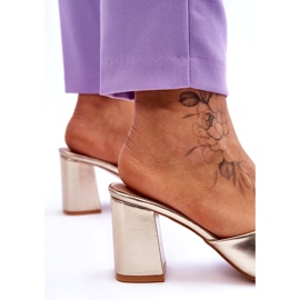 Infradito classiche in pelle da donna color oro metallizzato d'oro 5