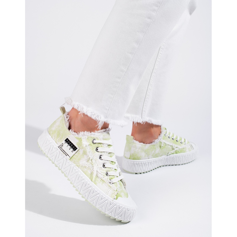 Sneakers platform bianche e verdi Shelovet bianca 2