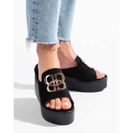 Pantofole con zeppa Shelovet in camoscio nero 1