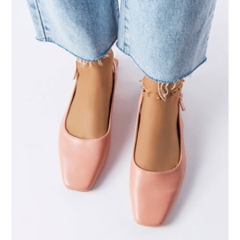 Sandali rosa chiusi 1