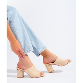 Mules Vinceza beige sul palo 1