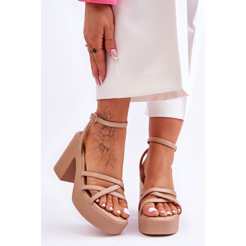 FS1 Sandali con tacco alla moda con strisce Shemira beige 1