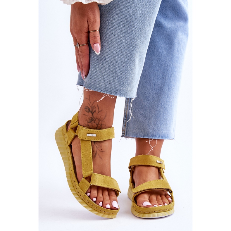 Sandali Big Star in pelle scamosciata con velcro LL276013 Giallo 1