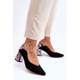 Décolleté in pelle scamosciata con tacco decorativo Maciejka 05042-43 Nero 2