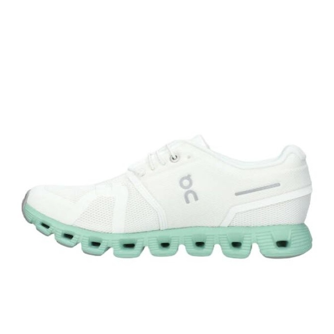 On Running Sulle scarpe da corsa Cloud 5 W 5998368 bianco 1