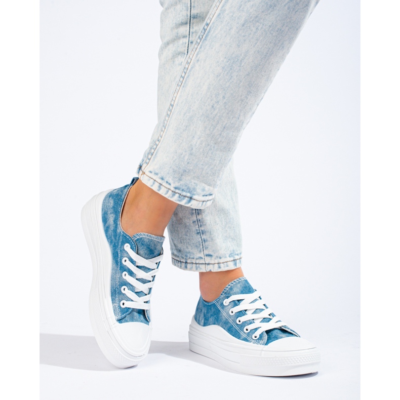 Sneakers in denim da donna sulla piattaforma Shelovet blu 1