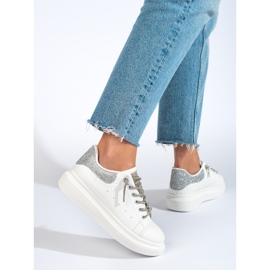 Scarpe sportive da donna bianche Shelovet bianca 1